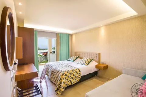 Viešbutis „MAREBLUE BEACH RESORT“ (Korfu, Graikija)