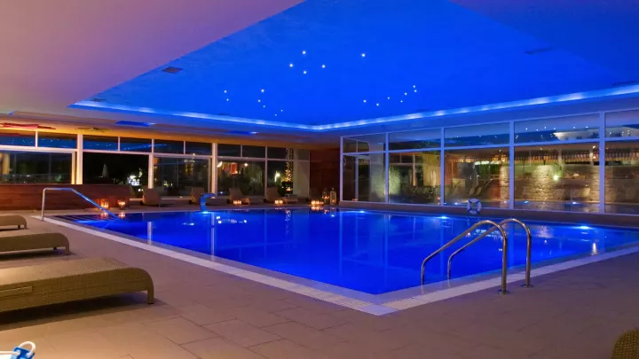 Viešbutis „PALAS“ (Petrovacas, Tivatas, Juodkalnija)