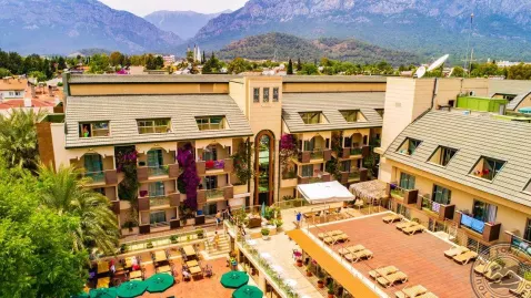 Viešbutis „AMBASSADOR PLAZA HOTEL“ (Kemeras, Turkija)