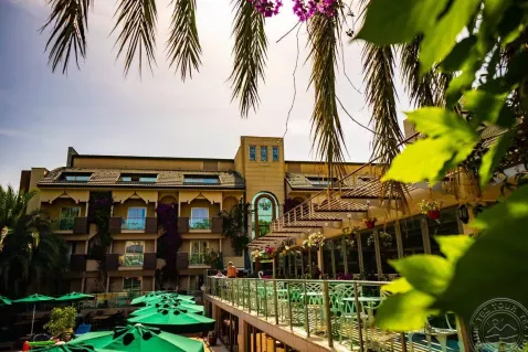 Viešbutis „AMBASSADOR PLAZA HOTEL“ (Kemeras, Turkija)