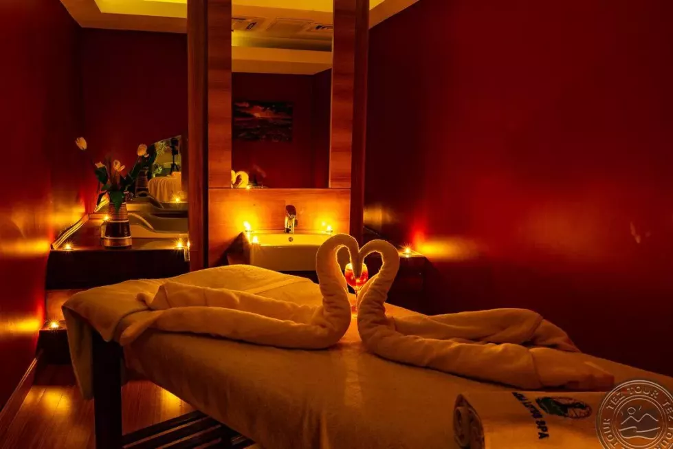 Viešbutis „AMBASSADOR PLAZA HOTEL“ (Kemeras, Turkija)