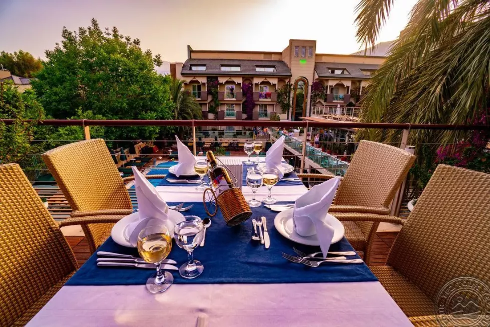 Viešbutis „AMBASSADOR PLAZA HOTEL“ (Kemeras, Turkija)