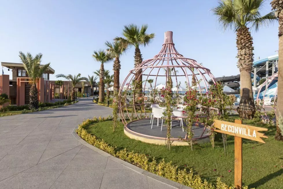 Viešbutis „KIRMAN HOTELS BELAZUR RESORT & SPA“ (Belekas, Turkija)