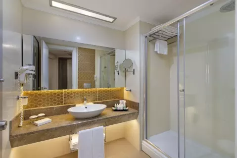 Viešbutis „KIRMAN HOTELS BELAZUR RESORT & SPA“ (Belekas, Turkija)