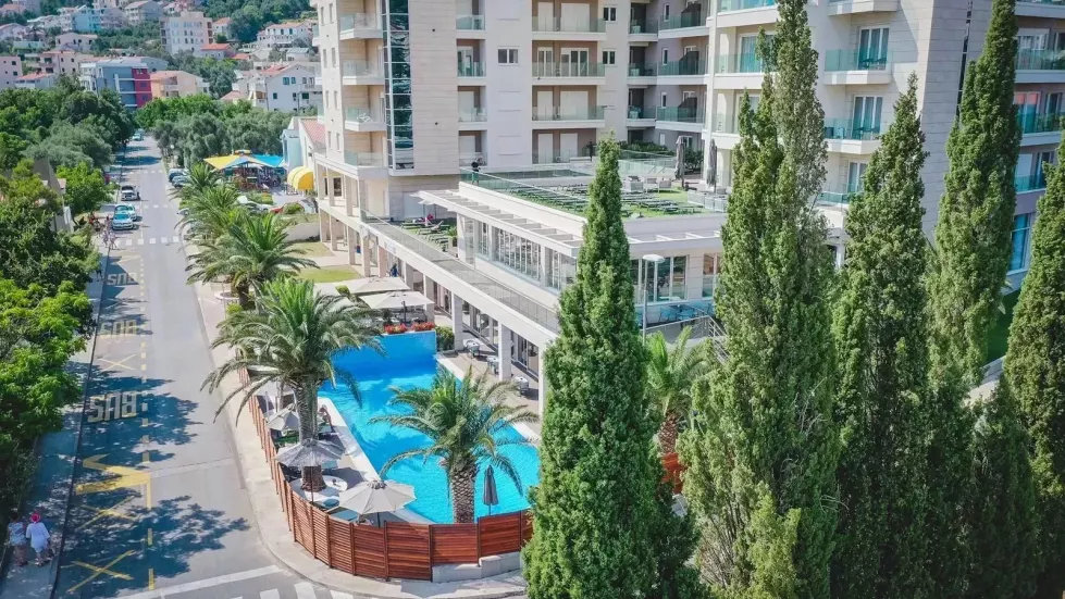 Viešbutis „AMI (EX. MELIA PETROVAC)“ (Petrovacas, Tivatas, Juodkalnija)