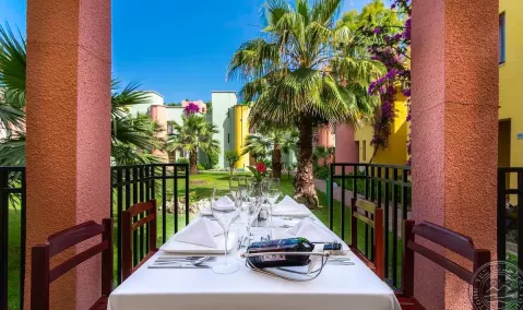 Viešbutis „VONRESORT GOLDEN BEACH“ (Sidė, Turkija)