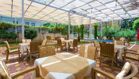 Lonicera City Kleopatra (Antalija, Turkija)