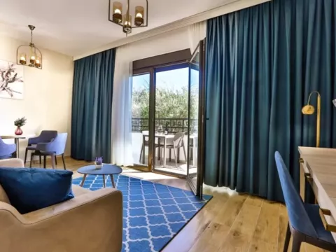 Viešbutis „HARMONY BY AYCON“ (Petrovacas, Tivatas, Juodkalnija)