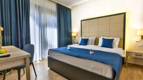 Viešbutis „HARMONY BY AYCON“ (Petrovacas, Tivatas, Juodkalnija)