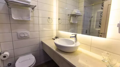 Viešbutis „HARMONY BY AYCON“ (Petrovacas, Tivatas, Juodkalnija)