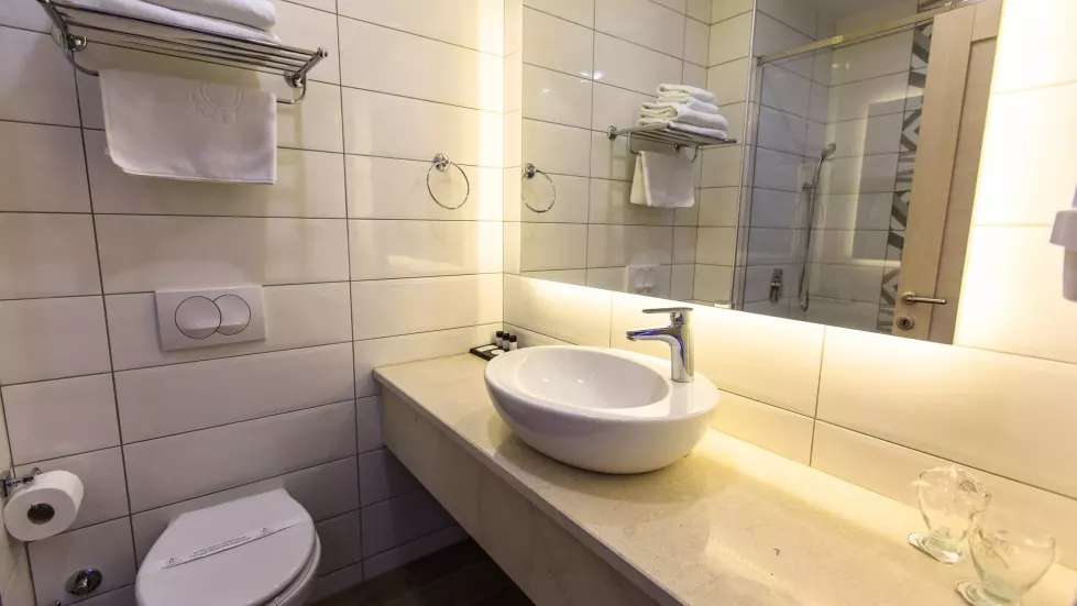 Viešbutis „HARMONY BY AYCON“ (Petrovacas, Tivatas, Juodkalnija)