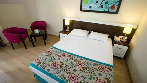 Viešbutis „DOSI HOTEL“ (Antalija, Turkija)