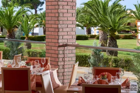 Viešbutis „ALDEMAR OLYMPIAN VILLAGE“ (Peloponesas, Graikija)