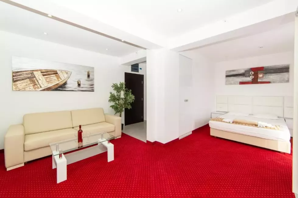 Viešbutis „LA MER BY AYCON“ (Budva, Tivatas, Juodkalnija)