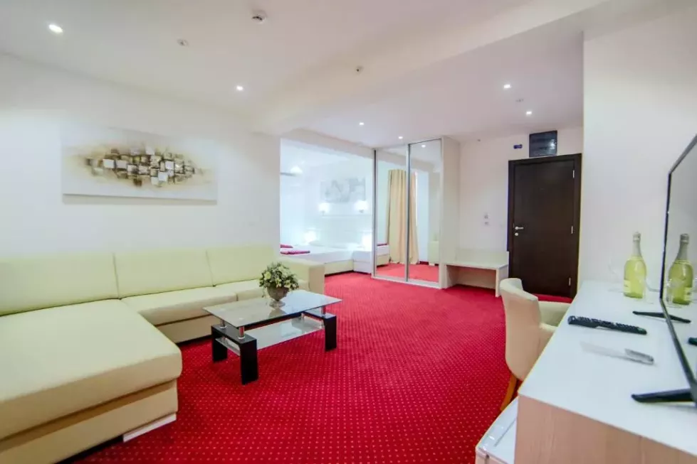 Viešbutis „LA MER BY AYCON“ (Budva, Tivatas, Juodkalnija)