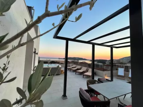 Viešbutis „GARNI CASA DI SOFIA BY AYCON“ (Bečiči, Tivatas, Juodkalnija)