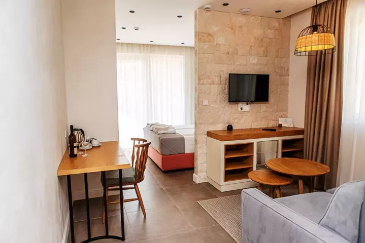 Viešbutis „GARNI CASA DI SOFIA BY AYCON“ (Bečiči, Tivatas, Juodkalnija)