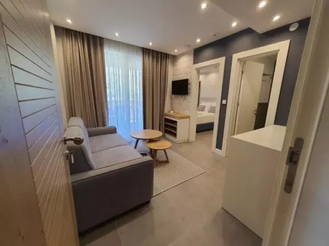 Viešbutis „GARNI CASA DI SOFIA BY AYCON“ (Bečiči, Tivatas, Juodkalnija)