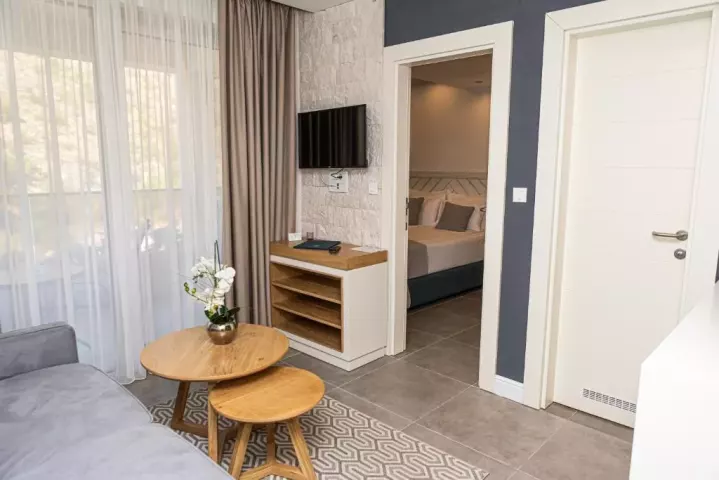 Viešbutis „GARNI CASA DI SOFIA BY AYCON“ (Bečiči, Tivatas, Juodkalnija)