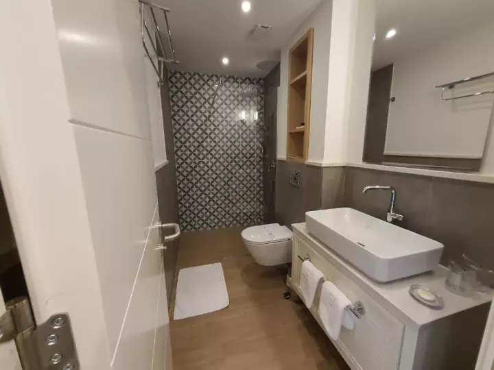 Viešbutis „GARNI CASA DI SOFIA BY AYCON“ (Bečiči, Tivatas, Juodkalnija)