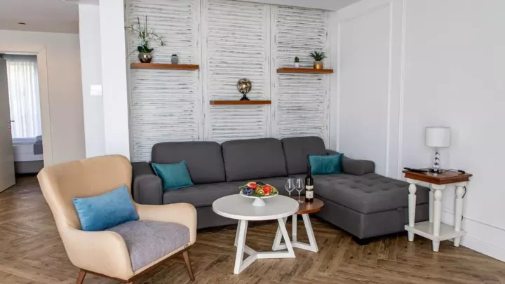 Viešbutis „GARNI CASA DI SOFIA BY AYCON“ (Bečiči, Tivatas, Juodkalnija)