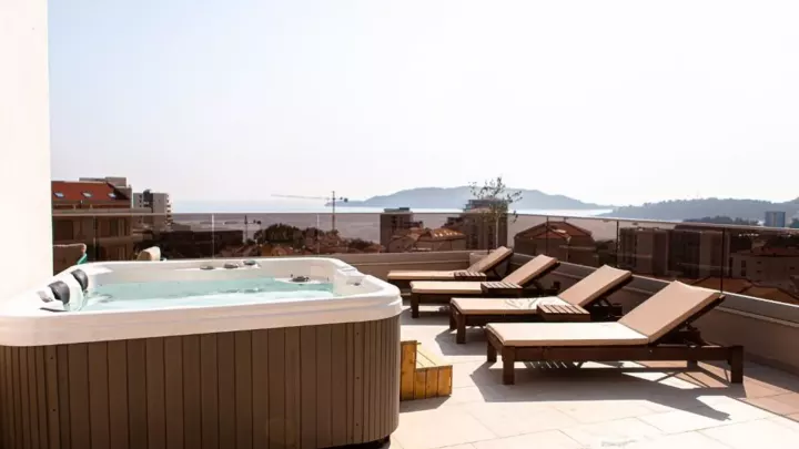 Viešbutis „GARNI CASA DI SOFIA BY AYCON“ (Bečiči, Tivatas, Juodkalnija)