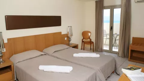 Viešbutis „GOLDEN BEACH HERSONISSOS“ (Chersonisas, Kreta, Graikija)