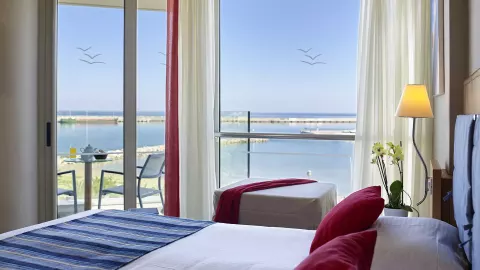 Viešbutis „KYMA SUITES BEACH HOTEL“ (Retimnas, Kreta, Graikija)