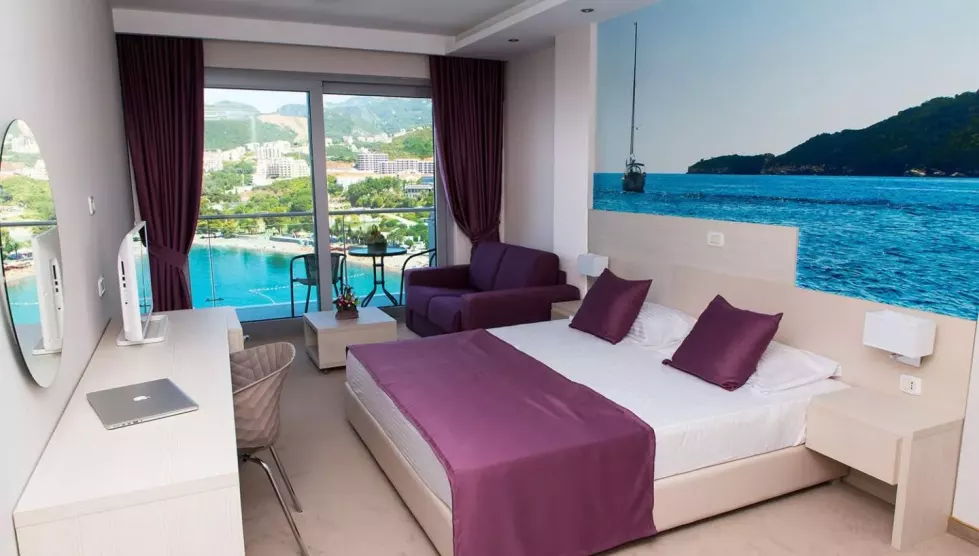 Ponta Nova (Tivatas, Juodkalnija - Kroatija)