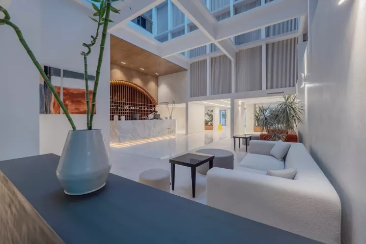 Viešbutis „TARA “ (Bečiči, Tivatas, Juodkalnija)