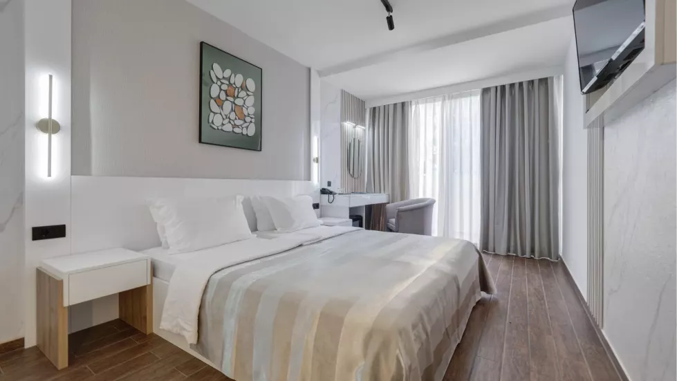 Viešbutis „TARA “ (Bečiči, Tivatas, Juodkalnija)