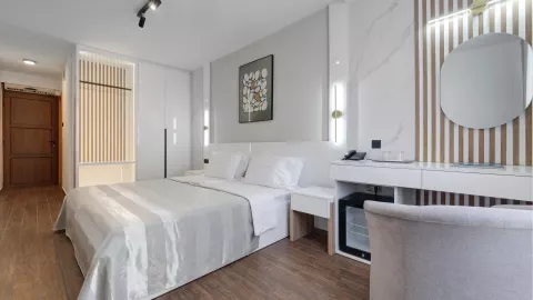 Viešbutis „TARA “ (Bečiči, Tivatas, Juodkalnija)