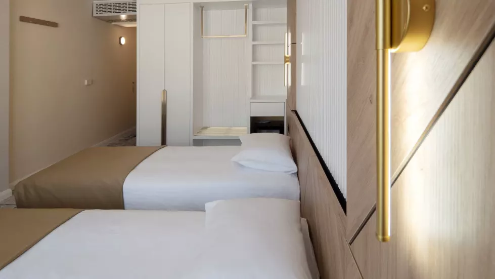 Viešbutis „TARA “ (Bečiči, Tivatas, Juodkalnija)