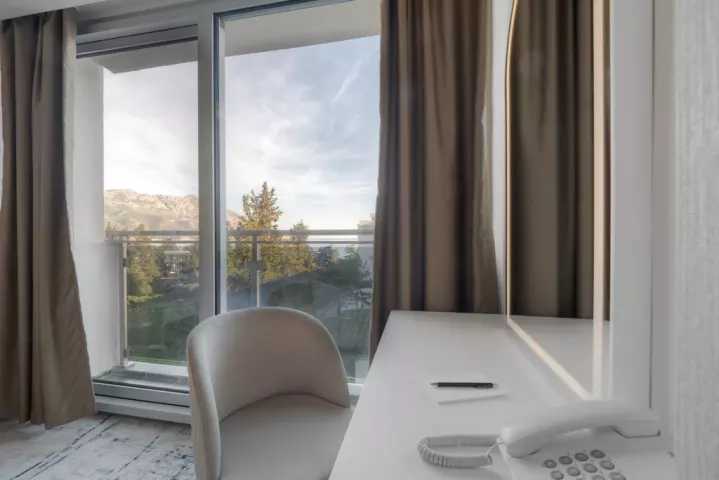 Viešbutis „TARA “ (Bečiči, Tivatas, Juodkalnija)