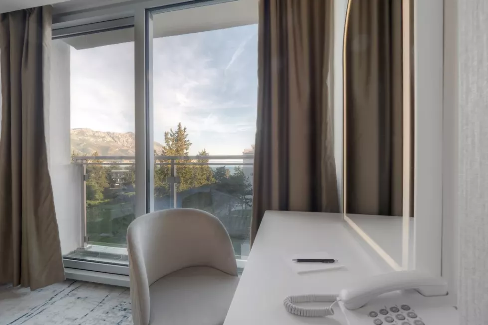 Viešbutis „TARA “ (Bečiči, Tivatas, Juodkalnija)