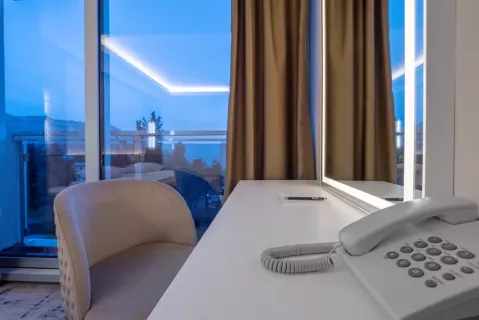 Viešbutis „TARA “ (Bečiči, Tivatas, Juodkalnija)