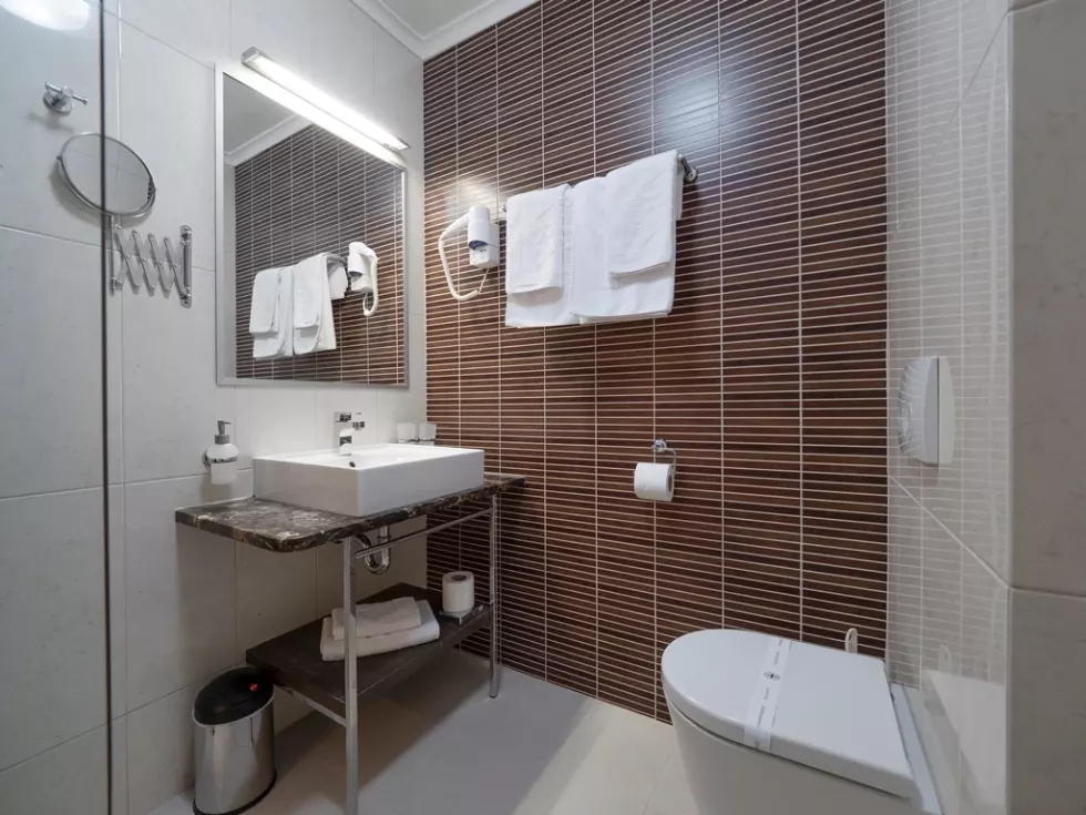 Viešbutis „TARA “ (Bečiči, Tivatas, Juodkalnija)