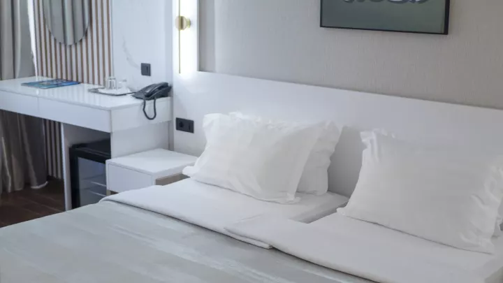 Viešbutis „TARA “ (Bečiči, Tivatas, Juodkalnija)