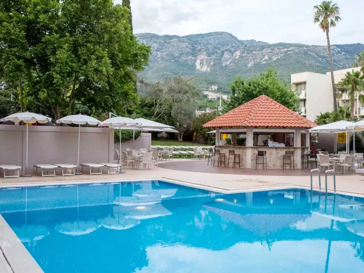 Viešbutis „TARA “ (Bečiči, Tivatas, Juodkalnija)