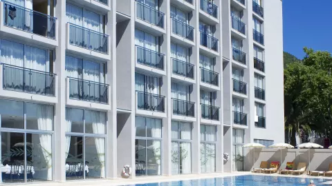 Viešbutis „TARA “ (Bečiči, Tivatas, Juodkalnija)