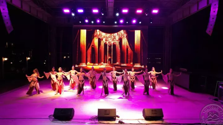 Viešbutis „DOBEDAN WORLD PALACE“ (Kemeras, Turkija)