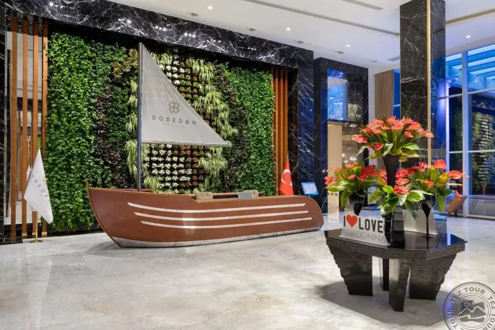 Viešbutis „DOBEDAN WORLD PALACE“ (Kemeras, Turkija)