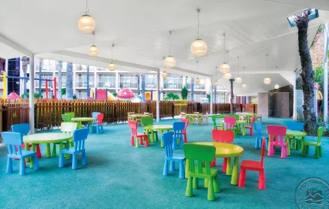 Viešbutis „DOBEDAN WORLD PALACE“ (Kemeras, Turkija)