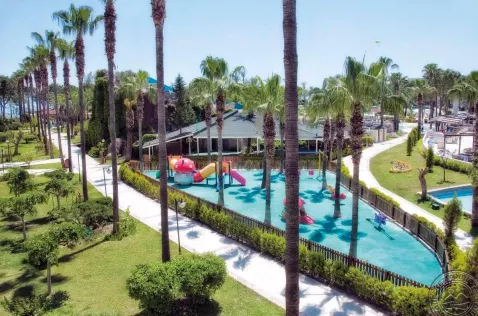 Viešbutis „DOBEDAN WORLD PALACE“ (Kemeras, Turkija)