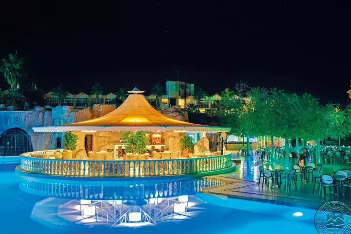 Viešbutis „DOBEDAN WORLD PALACE“ (Kemeras, Turkija)