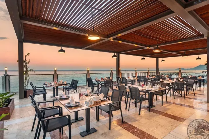 Viešbutis „DOBEDAN WORLD PALACE“ (Kemeras, Turkija)