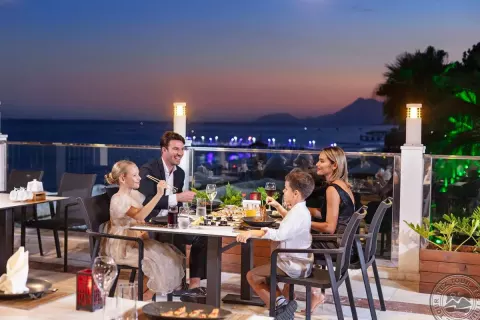 Viešbutis „DOBEDAN WORLD PALACE“ (Kemeras, Turkija)