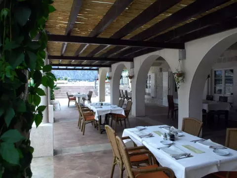 Viešbutis „SPLENDIDO“ (Kotoras, Tivatas, Juodkalnija)