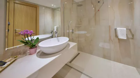 Viešbutis „MEDITERAN BECICI“ (Bečiči, Tivatas, Juodkalnija)