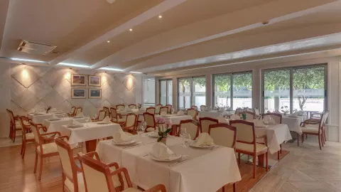 Viešbutis „MEDITERAN BECICI“ (Bečiči, Tivatas, Juodkalnija)